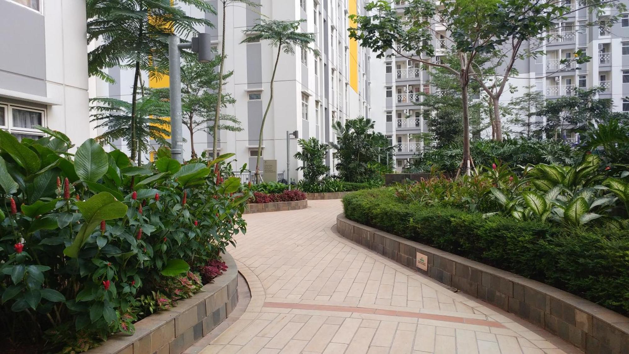 Modern And Comfortable Studio Apartment Springlake Summarecon Near Summarecon By Travelio Bekasi Buitenkant foto